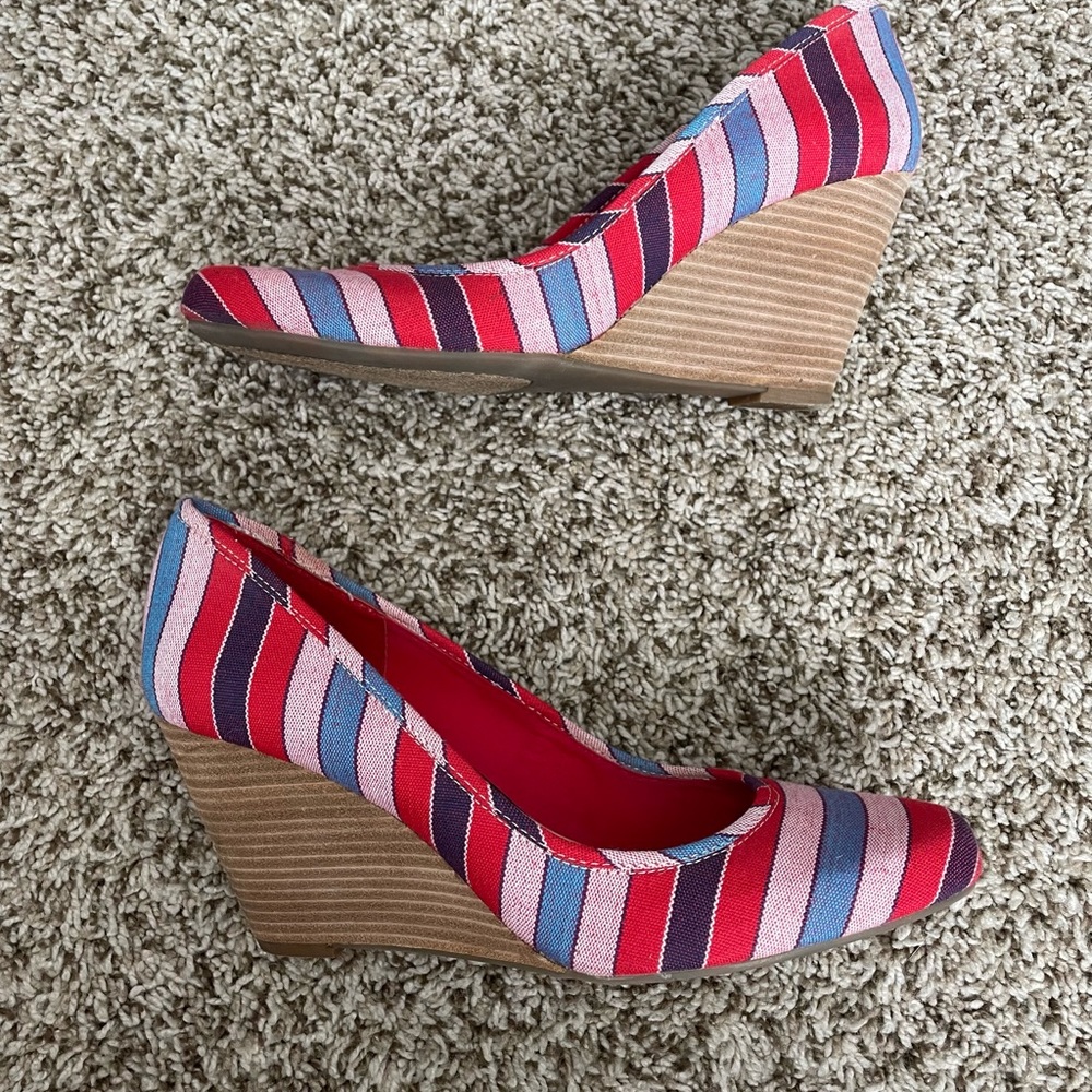 Sole Society Wedges size 9